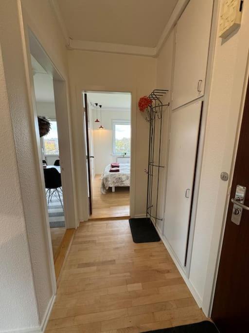 Stor Og Lys Lejlighed I Hjertet Af Holstebro Ngoại thất bức ảnh